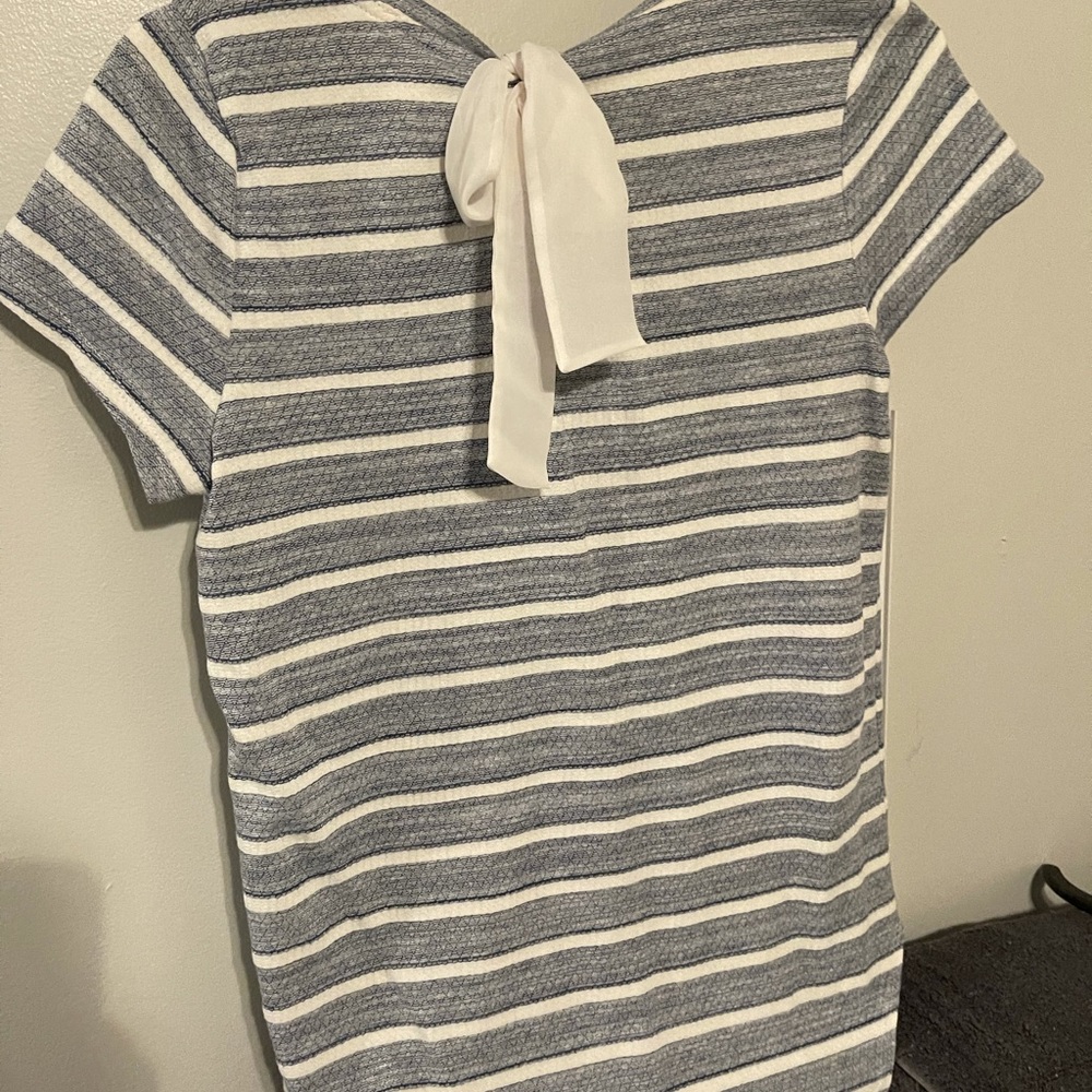 Lauren Conrad small bow tied top